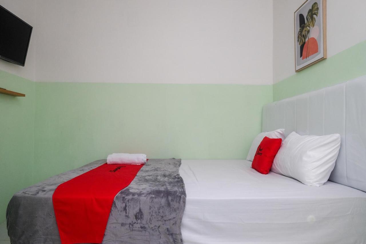 Reddoorz Near Tugu Kartasura Hotel Sukoharjo Bagian luar foto